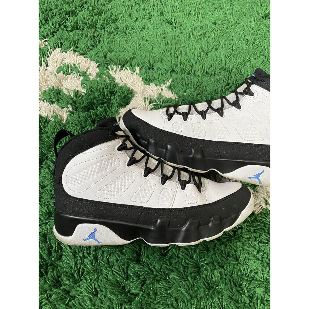 Jordan Retro 9 Men’s Basketball Shoes - White/Black/Blue - Picture 3 of 9